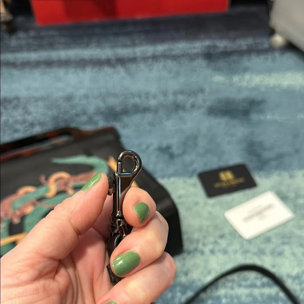 Min & Mon Black Bag with Vibrant Snake Design - Picture 11 of 16